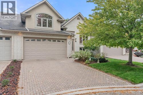484 Vanderbilt Cres, Windsor, ON, N8P1R5 | Card Image