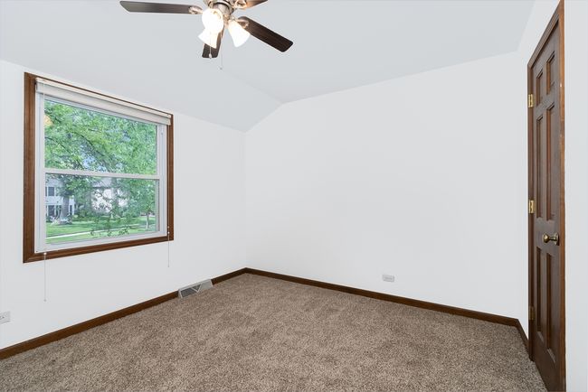 1280 W Bauer Rd, Home with 5 bedrooms, 3 bathrooms and 4 parking in Naperville IL | Image 13