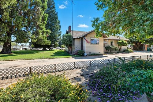 8765 Almond Ave, Winton, CA, 95388-9555 | Card Image