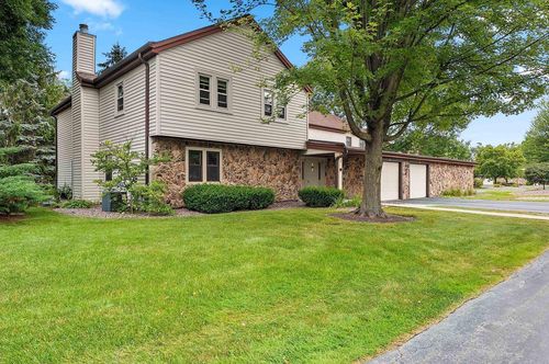 12b-1820 Ridgeway Drive, DE PERE, WI, 54115 | Card Image