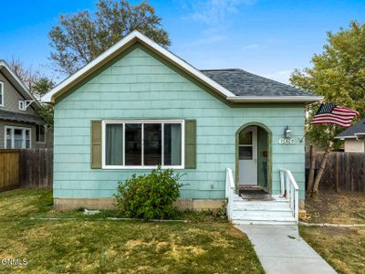 606 3rd Avenue E, House other with 3 bedrooms, 1 bathrooms and null parking in Williston ND | Image 1