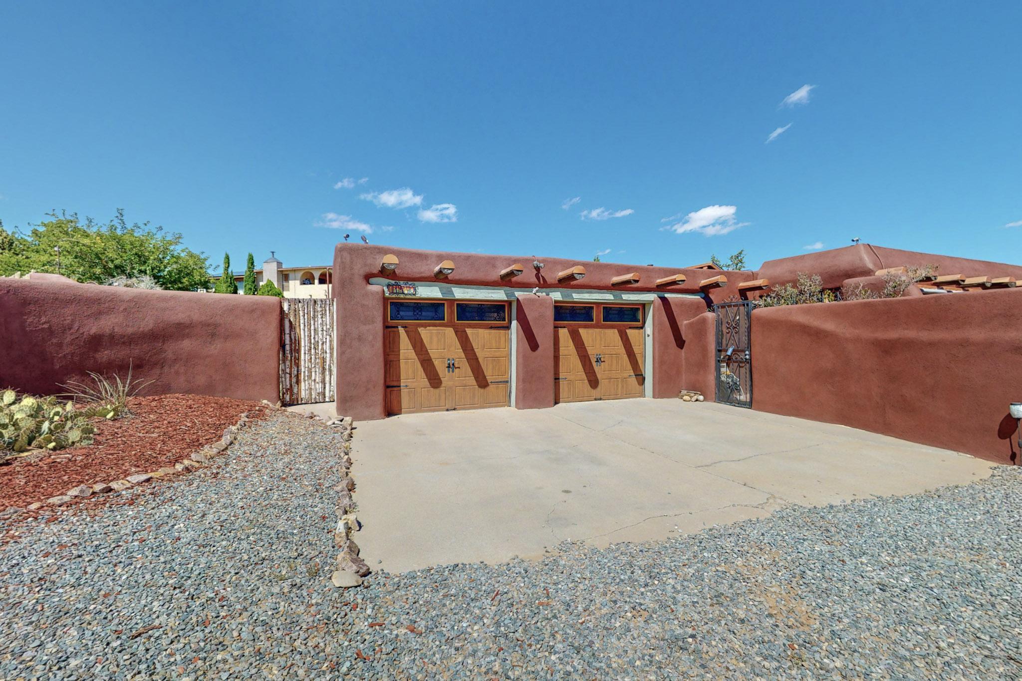 Calle Cielo Vis, Bernalillo, NM 87004