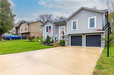 1204 Graystone Drive, House other with 3 bedrooms, 2 bathrooms and null parking in Grain Valley MO | Image 3