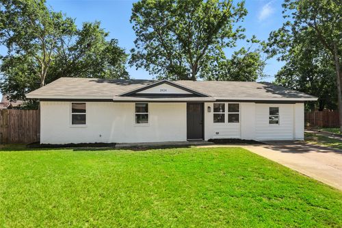 1924 Dunning St, Irving, TX, 75061-6918 | Card Image