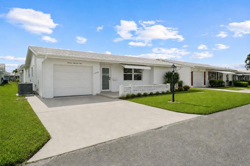 1304 Sw 23rd St, Boynton Beach, FL, 33426-5861 | Card Image