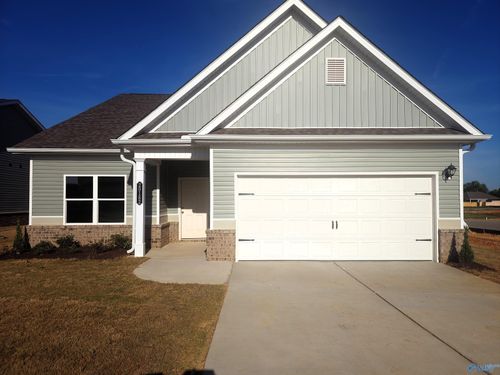 20182 Nightingale Dr, Athens, AL, 35611-6445 | Card Image