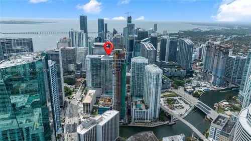 2914-77 SE Se 5th St, Miami, FL, 33131-4085 | Card Image