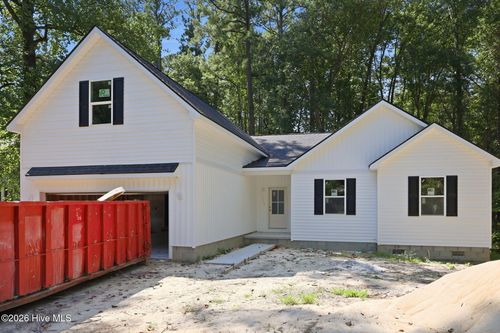 101 Hillside Dr, Washington, NC, 27889-3223 | Card Image