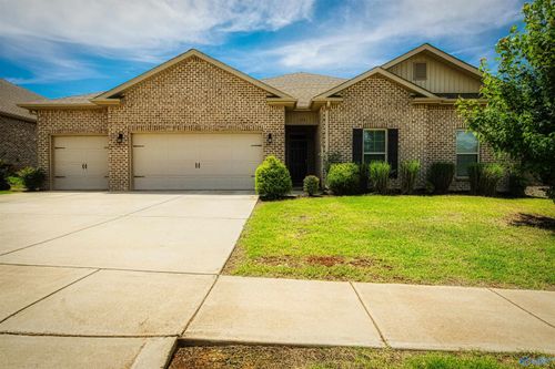 124 Oak Fletcher Dr, Harvest, AL, 35749-4909 | Card Image
