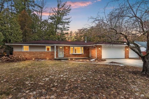 1023 Laverne Drive, Green Bay, WI, 54311 | Card Image