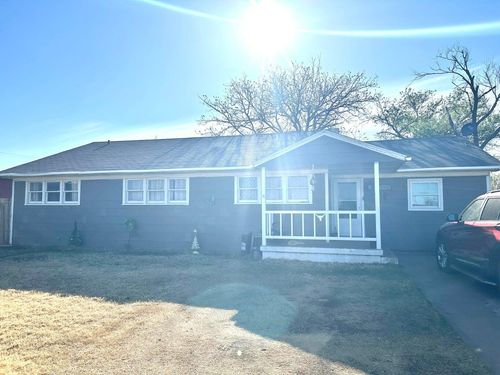 1305 Smythe Street, Plainview, TX, 79072 | Card Image