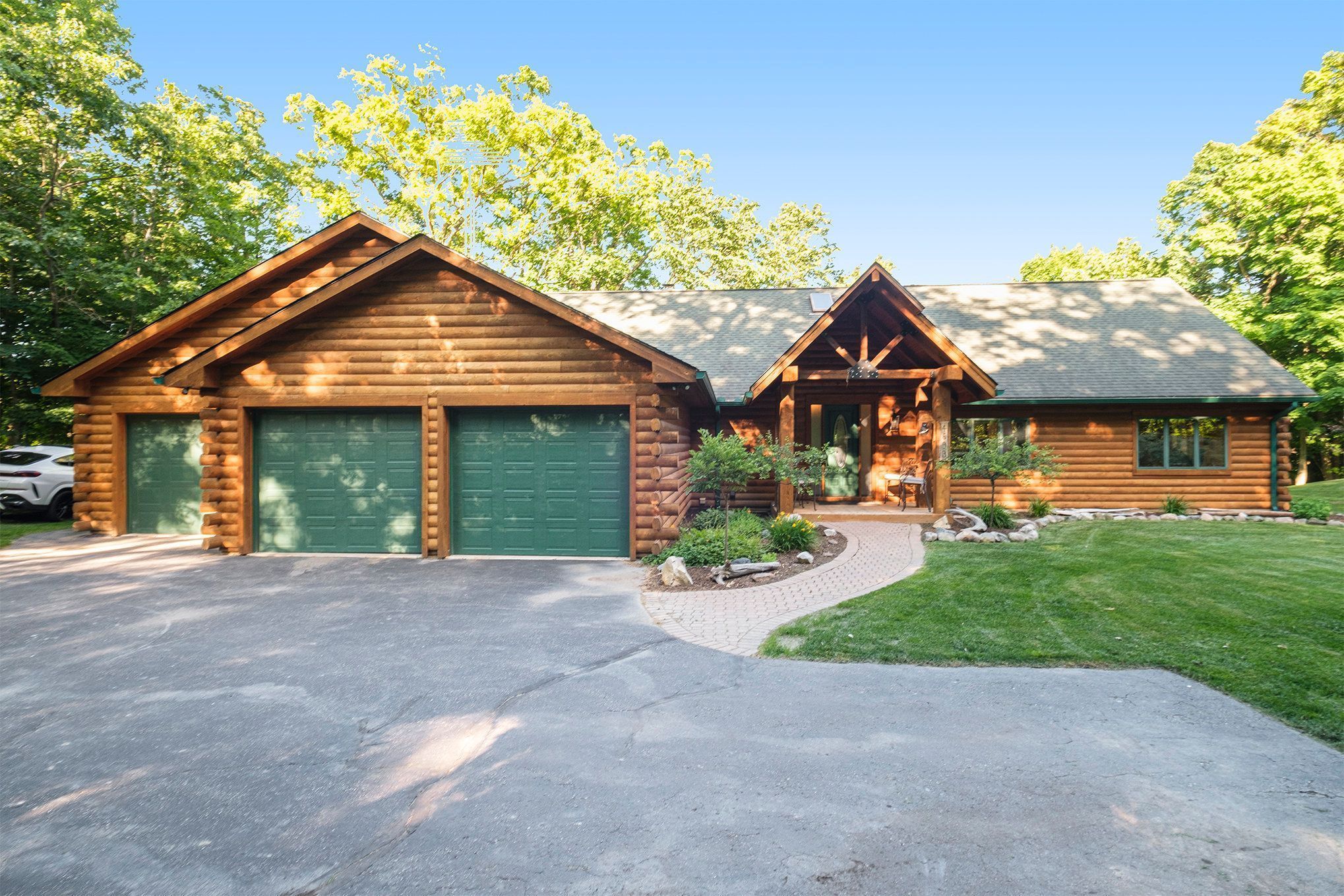 Hegel Rd, Goodrich, MI 48438