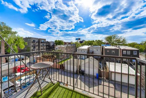 504 S Oakley Blvd, Chicago, IL, 60612-3508 | Card Image