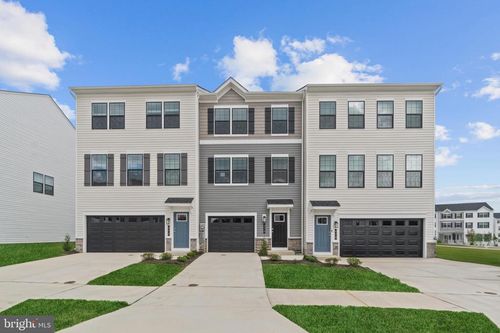 182 Soft Rush Ln, LA PLATA, MD, 20646-9400 | Card Image