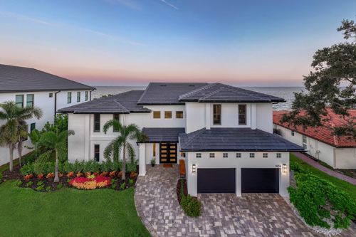 1936 Carolina Ave Ne, St Petersburg, FL, 33703-3410 | Card Image