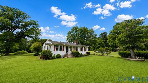5560 W Hoover Rd, REVA, VA, 22735-3507 | Card Image