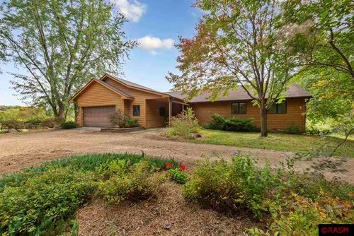 3920 57th St W, Webster, MN, 55088-2301 | Card Image