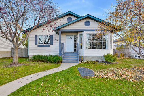 85 West Mcdougal Road, House with 5 bedrooms, 3 bathrooms and 3 parking in Cochrane AB | Card Image