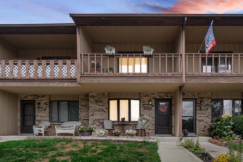 976 Jordan Cir, Schererville, IN, 46375-2280 | Card Image