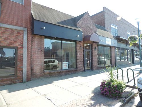 125 Main St, Newport, VT, 05855-5525 | Card Image