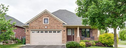 2 Noble Lane, Saint Thomas, ON, N5R0C4 | Card Image