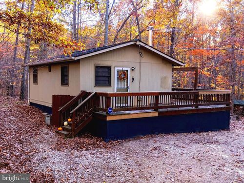 335 Wildwood Ln, SHENANDOAH, VA, 22849-3348 | Card Image