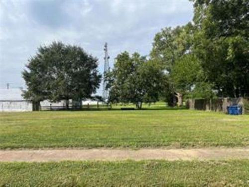 109 W Main St, Eagle Lake, TX, 77434 | Card Image