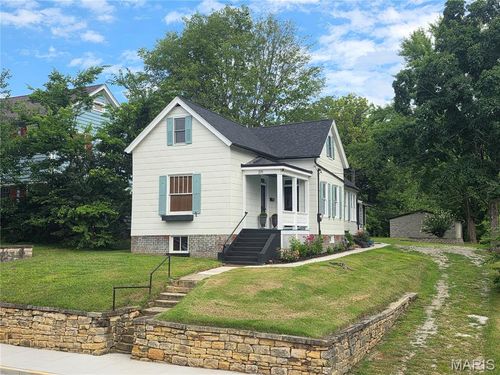 371 Jefferson St, Ste Genevieve, MO, 63670-1315 | Card Image