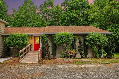 207 Oakland Drive, Apex, NC, 27539 | Card Image