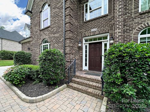 5528 Providence Rd, Charlotte, NC, 28226-6533 | Card Image
