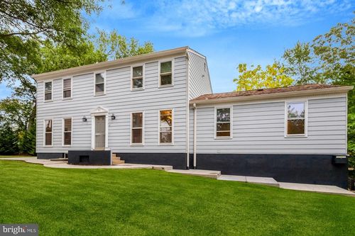 411 N Bryan St, ARLINGTON, VA, 22201-1422 | Card Image