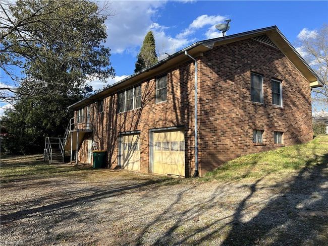 101 N Wilson St, House other with 4 bedrooms, 2 bathrooms and null parking in Madison NC | Image 4