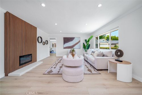 23615 Tellgate Dr, Diamond Bar, CA, 91765-1353 | Card Image