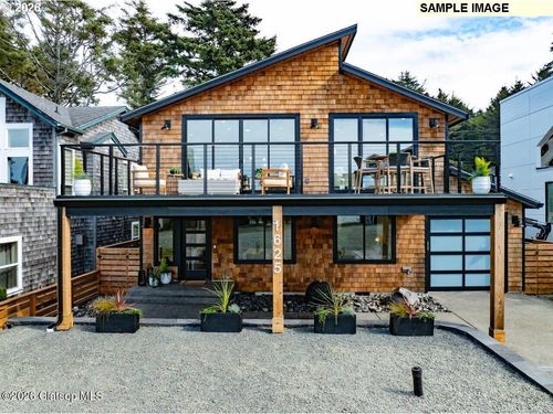 223 W Kenai St, Cannon Beach, OR, 97110-3101 | Card Image