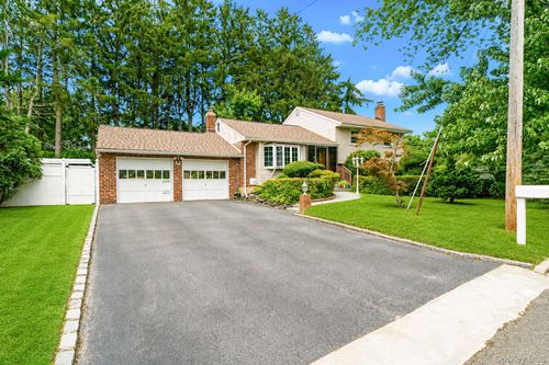 11 Carrol Place, Huntington, NY, 11740 | Card Image