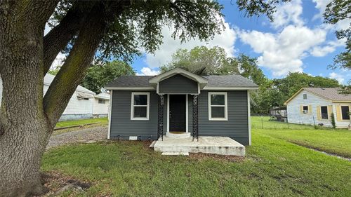 519 E Gandy St, Denison, TX, 75021-2811 | Card Image