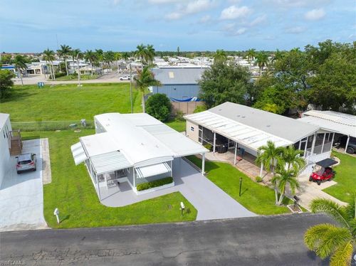 160 Adrienne Dr, FORT MYERS, FL, 33908 | Card Image