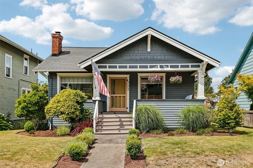 721 Laurel Dr, Everett, WA, 98201-4131 | Card Image