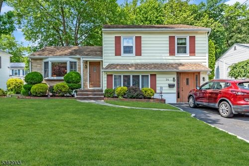 24 Sherwood Rd, Kenilworth, NJ, 07033-1427 | Card Image