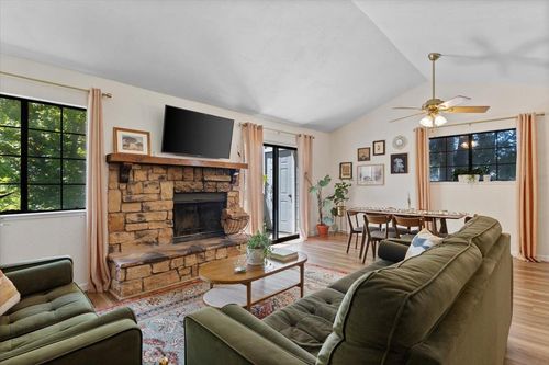 h-7409 Auburn Oaks Ct, Citrus Heights, CA, 95621-1381 | Card Image