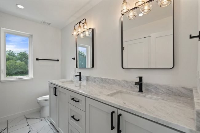 2 - 7603 Creston Ln, House other with 2 bedrooms, 3 bathrooms and 4 parking in Austin TX | Image 15