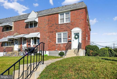 2 Stratford Rd, GLENOLDEN, PA, 19036-1632 | Card Image