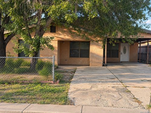 1289 Williams St, Eagle Pass, TX, 78852-4954 | Card Image
