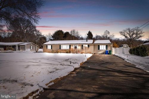 387 Chesterfield Jacobstown Rd, Wrightstown, NJ, 08562-1923 | Card Image