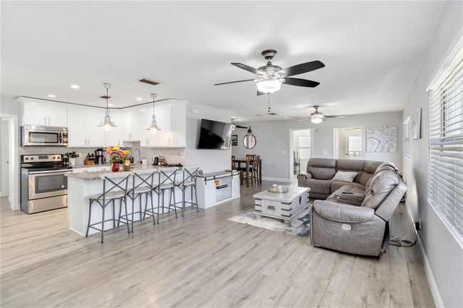 6001 Firefly Ln, House other with 3 bedrooms, 2 bathrooms and null parking in APOLLO BEACH FL | Image 27