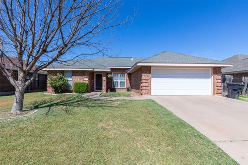 3934 Wake Forest Ln, Abilene, TX, 79602-8424 | Card Image