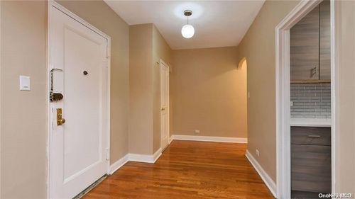 d9-63-60 102nd St, Rego Park, NY, 11374 | Card Image