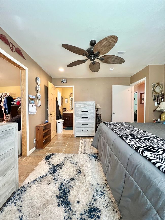 1209 Highway 73, House other with 3 bedrooms, 2 bathrooms and null parking in Winnie TX | Image 14