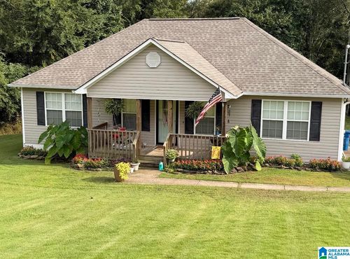 102 Wet Cat Rd, Hayden, AL, 35079-3995 | Card Image