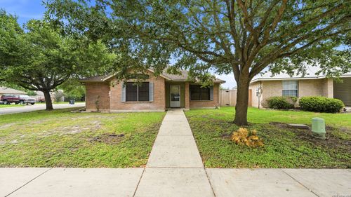 1571 Kimberly Dawn Dr, New Braunfels, TX, 78130-1124 | Card Image